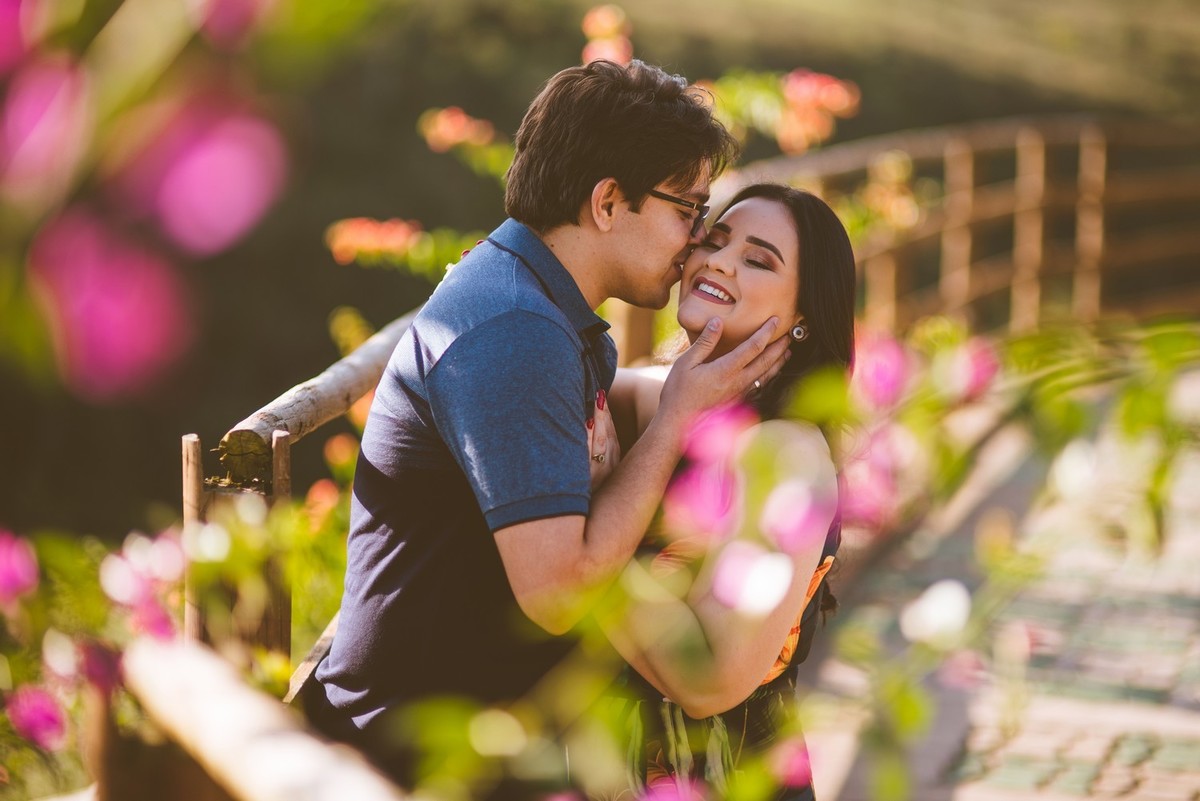 LAÍS E NILTON, PRESIDENTE OLEGÁRIO, POUSADA ANDORINHAS, ENSAIO POUSADA ANDORINHAS PRESIDENTE OLEGÁRIO, LIZANDRO JUNIOR, ENSAIO NAMORANDO, PATOS DE MINAS, PRESIDENTE OLEGÁRIO MG, perau das andorinhas