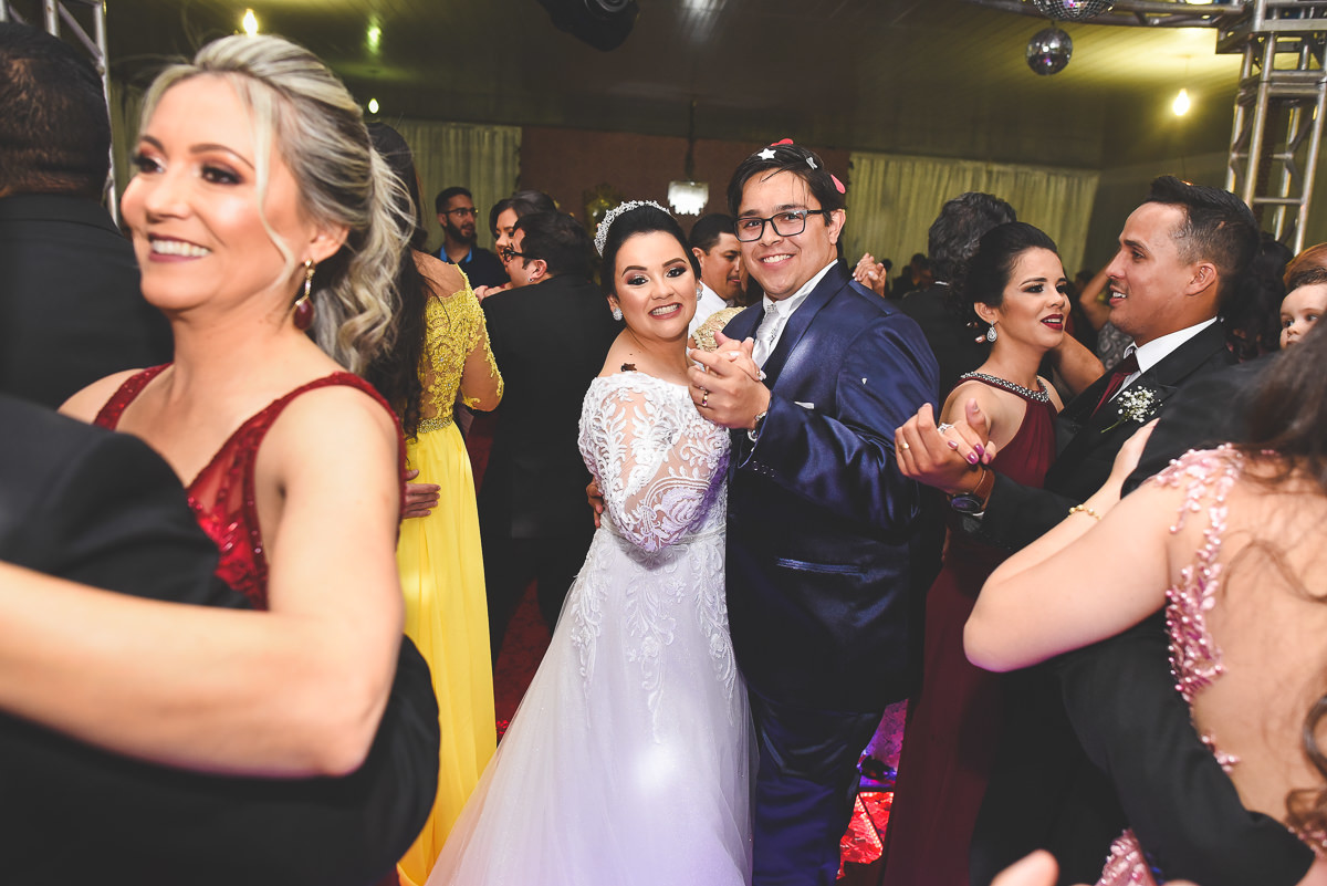 casamento, lais e nilton, presidente olegário, fotógrafo lizandro junior, patos de minas, espaço WM, clube buritis