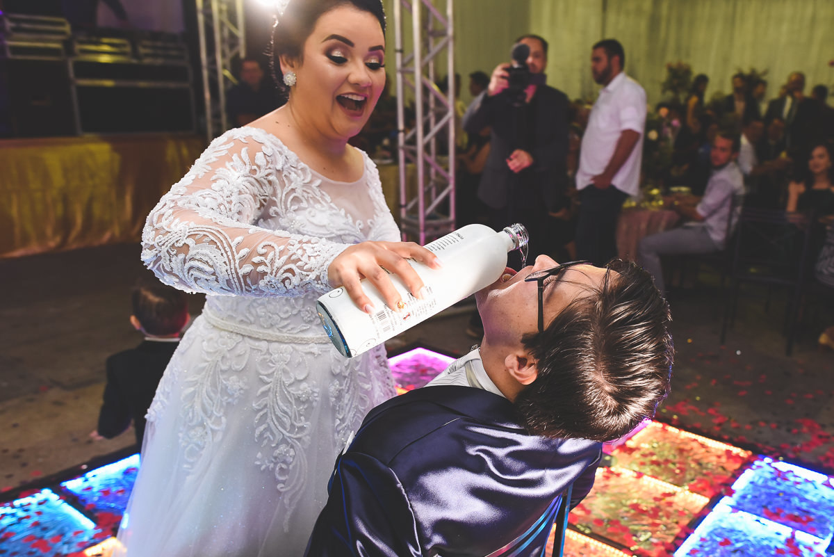 casamento, lais e nilton, presidente olegário, fotógrafo lizandro junior, patos de minas, espaço WM, clube buritis