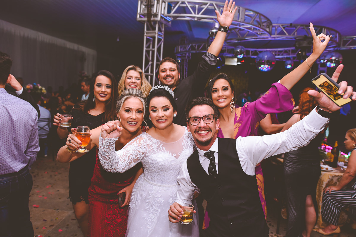 casamento, lais e nilton, presidente olegário, fotógrafo lizandro junior, patos de minas, espaço WM, clube buritis