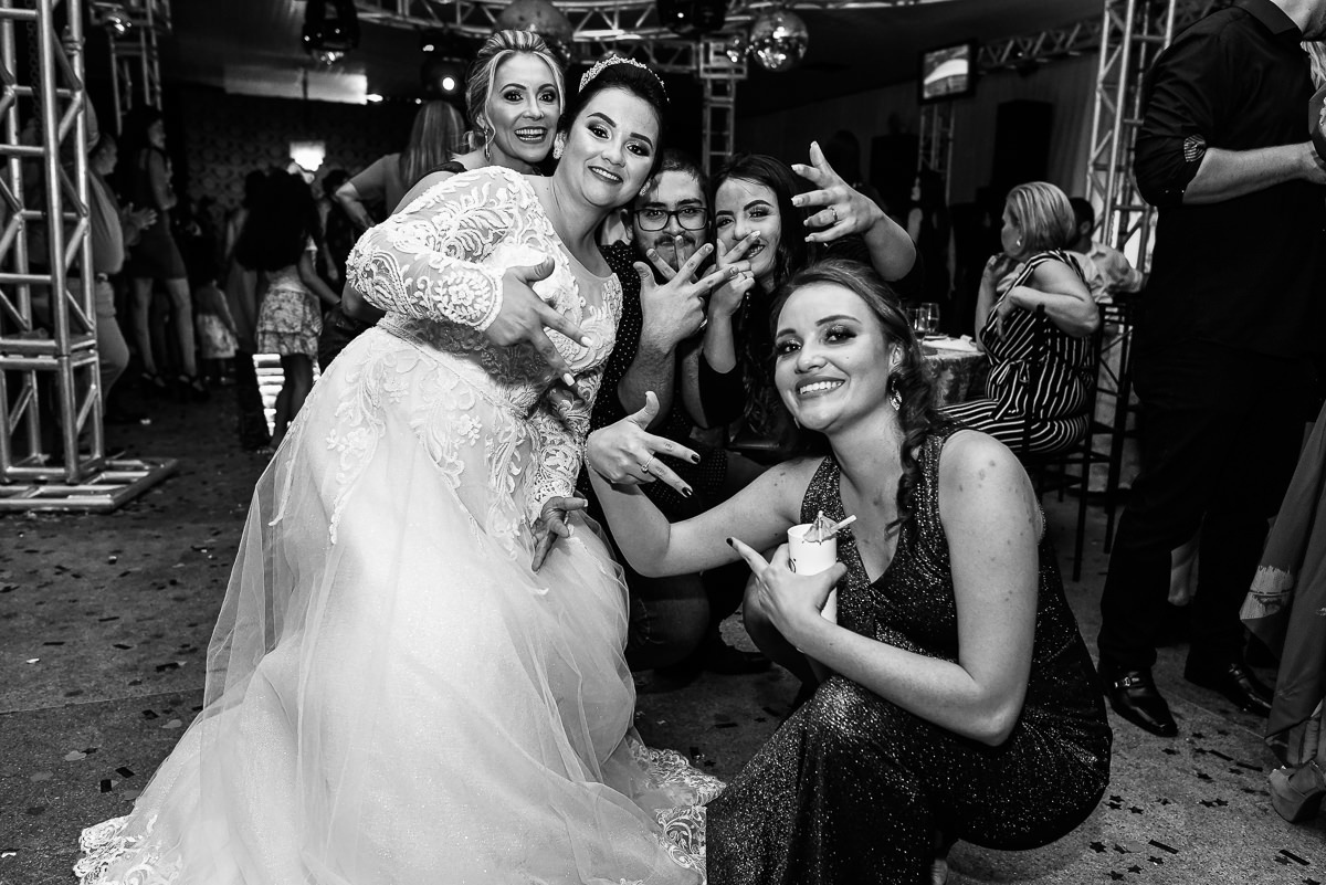 casamento, lais e nilton, presidente olegário, fotógrafo lizandro junior, patos de minas, espaço WM, clube buritis