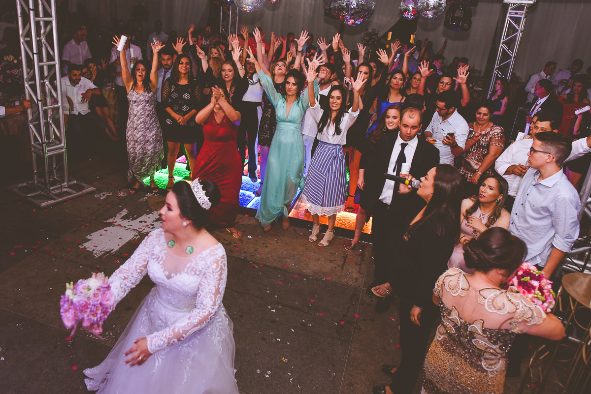 casamento, lais e nilton, presidente olegário, fotógrafo lizandro junior, patos de minas, espaço WM, clube buritis