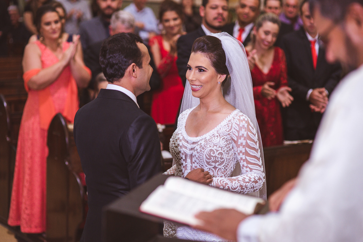 CASAMENTO, DANIEL E MARINEZ, PATOS DE MINAS, LIZANDRO JUNIOR, SALVATORE CABELEIREIROS, IGREJA DOS CAPUCHINHOS, ROSE VIEIRA CERIMONIAL