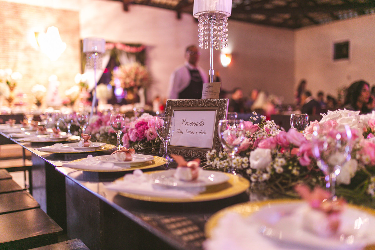 CASAMENTO, DANIEL E MARINEZ, PATOS DE MINAS, LIZANDRO JUNIOR, SALVATORE CABELEIREIROS, IGREJA DOS CAPUCHINHOS, ROSE VIEIRA CERIMONIAL