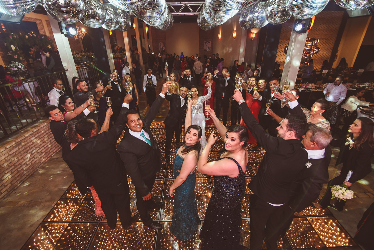 CASAMENTO, DANIEL E MARINEZ, PATOS DE MINAS, LIZANDRO JUNIOR, SALVATORE CABELEIREIROS, IGREJA DOS CAPUCHINHOS, ROSE VIEIRA CERIMONIAL