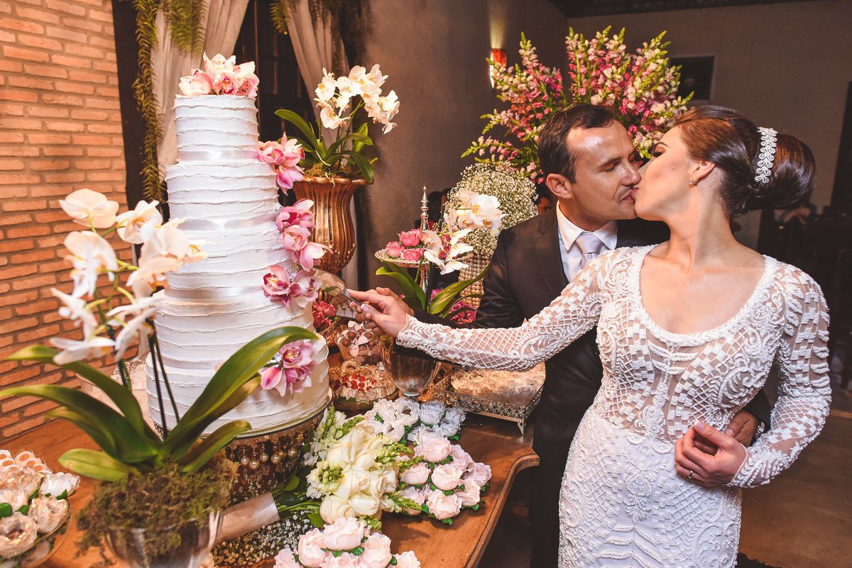 CASAMENTO, DANIEL E MARINEZ, PATOS DE MINAS, LIZANDRO JUNIOR, SALVATORE CABELEIREIROS, IGREJA DOS CAPUCHINHOS, ROSE VIEIRA CERIMONIAL