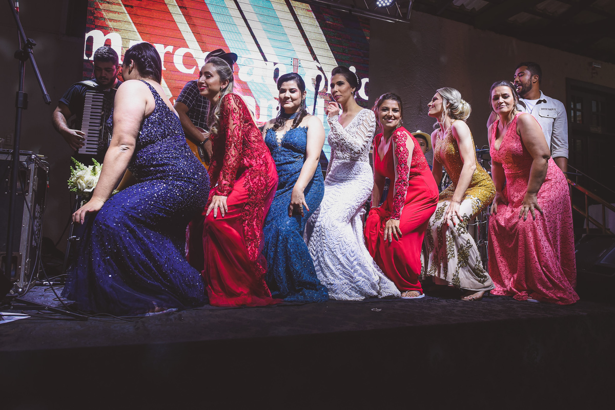 CASAMENTO, DANIEL E MARINEZ, PATOS DE MINAS, LIZANDRO JUNIOR, SALVATORE CABELEIREIROS, IGREJA DOS CAPUCHINHOS, ROSE VIEIRA CERIMONIAL
