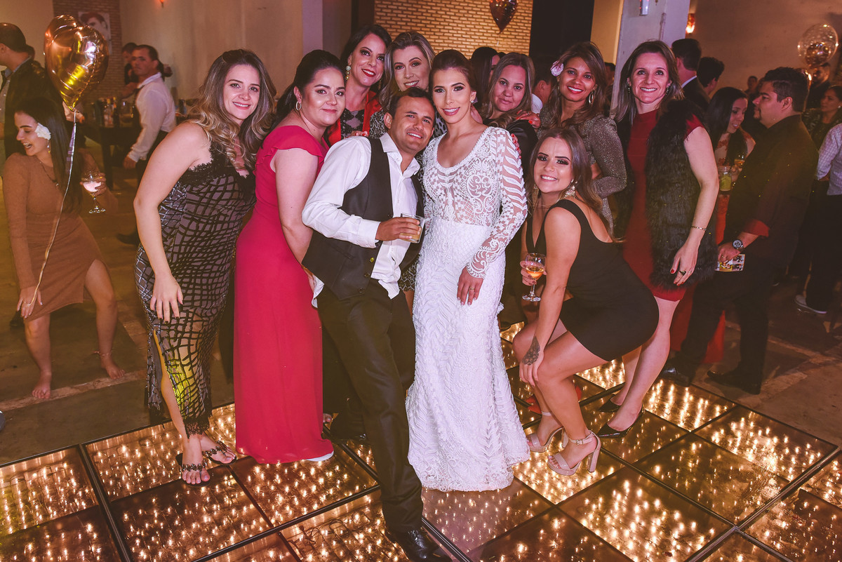 CASAMENTO, DANIEL E MARINEZ, PATOS DE MINAS, LIZANDRO JUNIOR, SALVATORE CABELEIREIROS, IGREJA DOS CAPUCHINHOS, ROSE VIEIRA CERIMONIAL