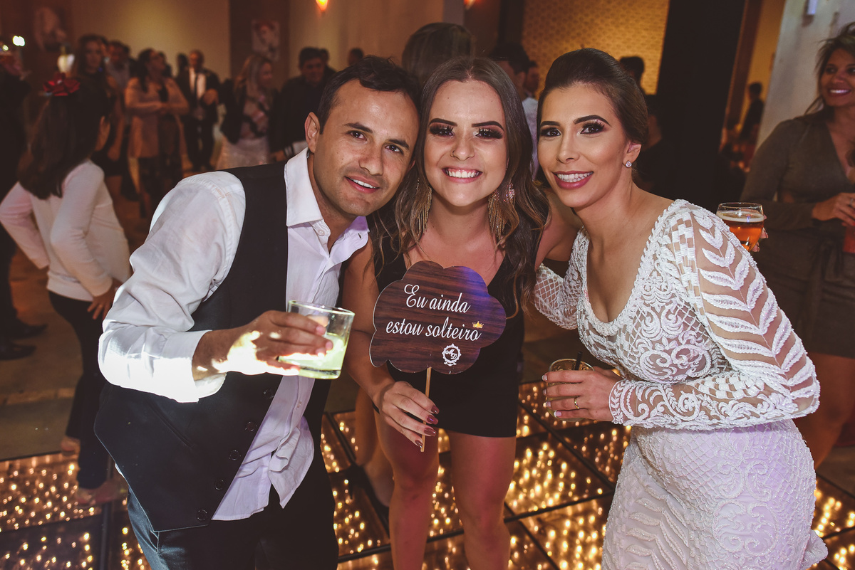 CASAMENTO, DANIEL E MARINEZ, PATOS DE MINAS, LIZANDRO JUNIOR, SALVATORE CABELEIREIROS, IGREJA DOS CAPUCHINHOS, ROSE VIEIRA CERIMONIAL