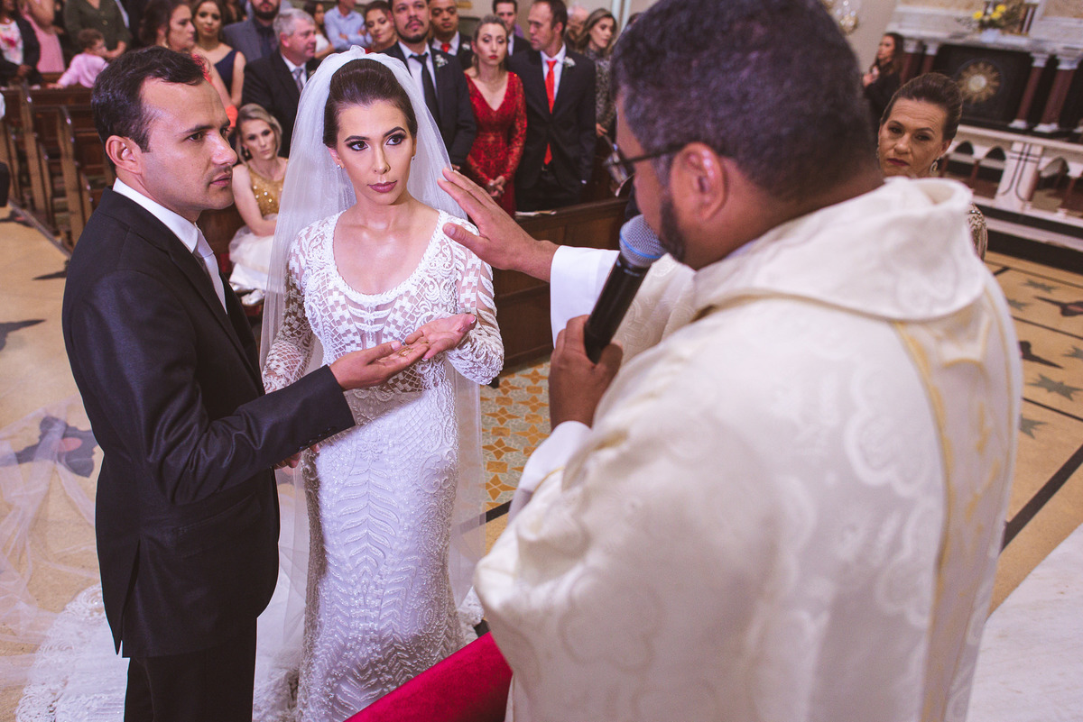 CASAMENTO, DANIEL E MARINEZ, PATOS DE MINAS, LIZANDRO JUNIOR, SALVATORE CABELEIREIROS, IGREJA DOS CAPUCHINHOS, ROSE VIEIRA CERIMONIAL