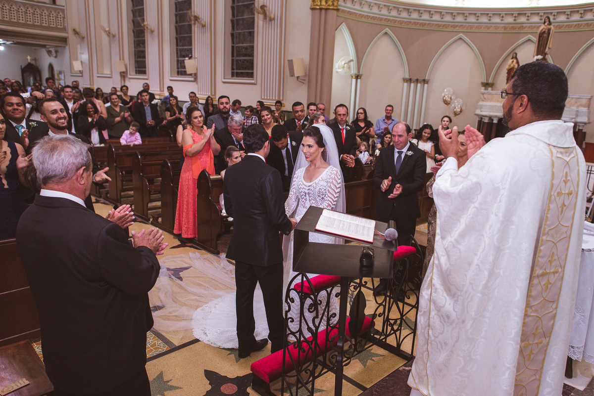 CASAMENTO, DANIEL E MARINEZ, PATOS DE MINAS, LIZANDRO JUNIOR, SALVATORE CABELEIREIROS, IGREJA DOS CAPUCHINHOS, ROSE VIEIRA CERIMONIAL