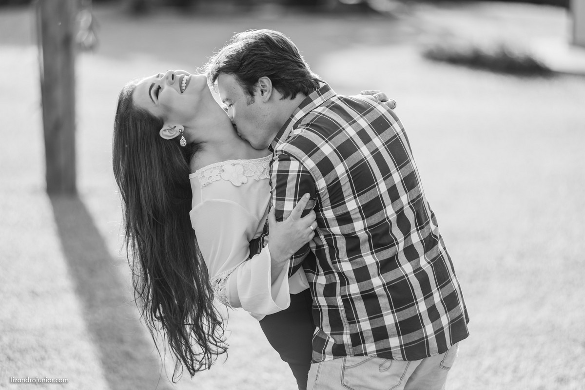 ensaio namorando campo