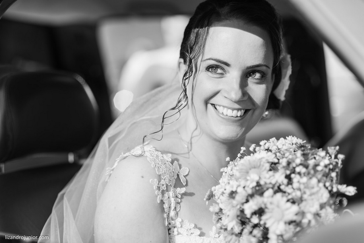noiva no carro