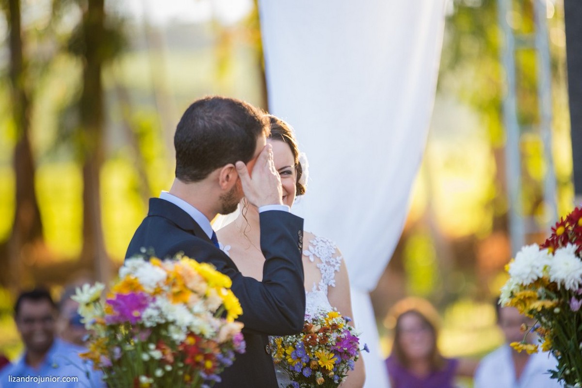 noivos casamento ao ar livre