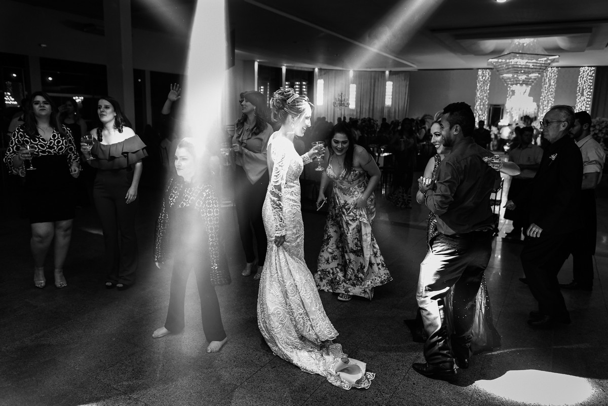 CASAMENTO, CRISTIANO E KERLY, PATOS DE MINAS, CASAMENTO EM PATOS, LIZANDRO JUNIOR, FOTOGRAFO DE CASAMENTO PATOS, LUA MATOS, BARBARA GUIMARÃES, NICE TEIXEIRA, CAPUCHINHOS