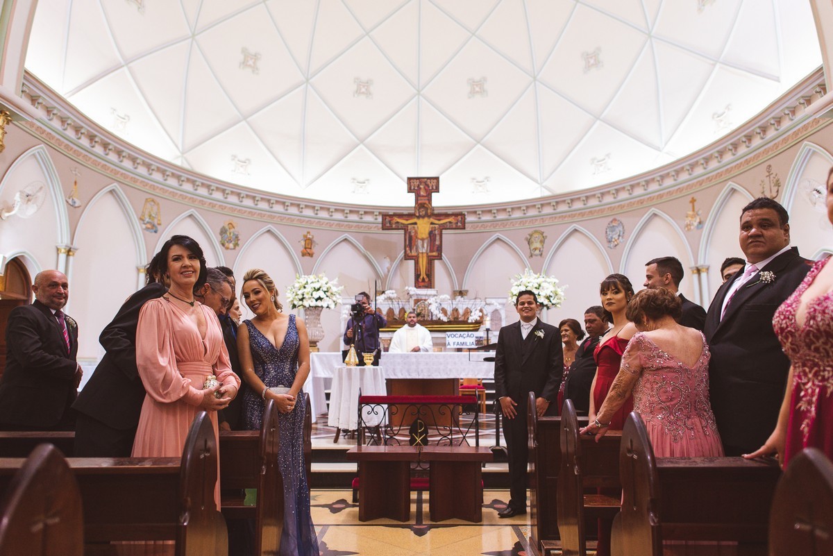 CASAMENTO, CRISTIANO E KERLY, PATOS DE MINAS, CASAMENTO EM PATOS, LIZANDRO JUNIOR, FOTOGRAFO DE CASAMENTO PATOS, LUA MATOS, BARBARA GUIMARÃES, NICE TEIXEIRA, CAPUCHINHOS