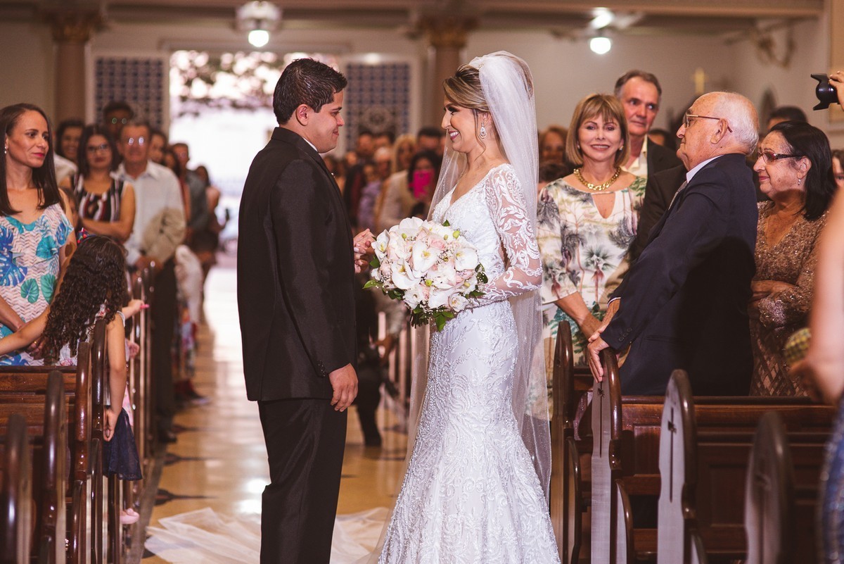 CASAMENTO, CRISTIANO E KERLY, PATOS DE MINAS, CASAMENTO EM PATOS, LIZANDRO JUNIOR, FOTOGRAFO DE CASAMENTO PATOS, LUA MATOS, BARBARA GUIMARÃES, NICE TEIXEIRA, CAPUCHINHOS