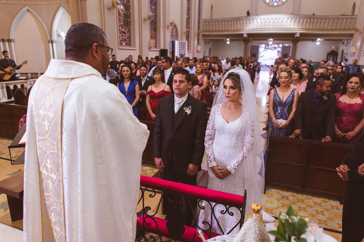 CASAMENTO, CRISTIANO E KERLY, PATOS DE MINAS, CASAMENTO EM PATOS, LIZANDRO JUNIOR, FOTOGRAFO DE CASAMENTO PATOS, LUA MATOS, BARBARA GUIMARÃES, NICE TEIXEIRA, CAPUCHINHOS