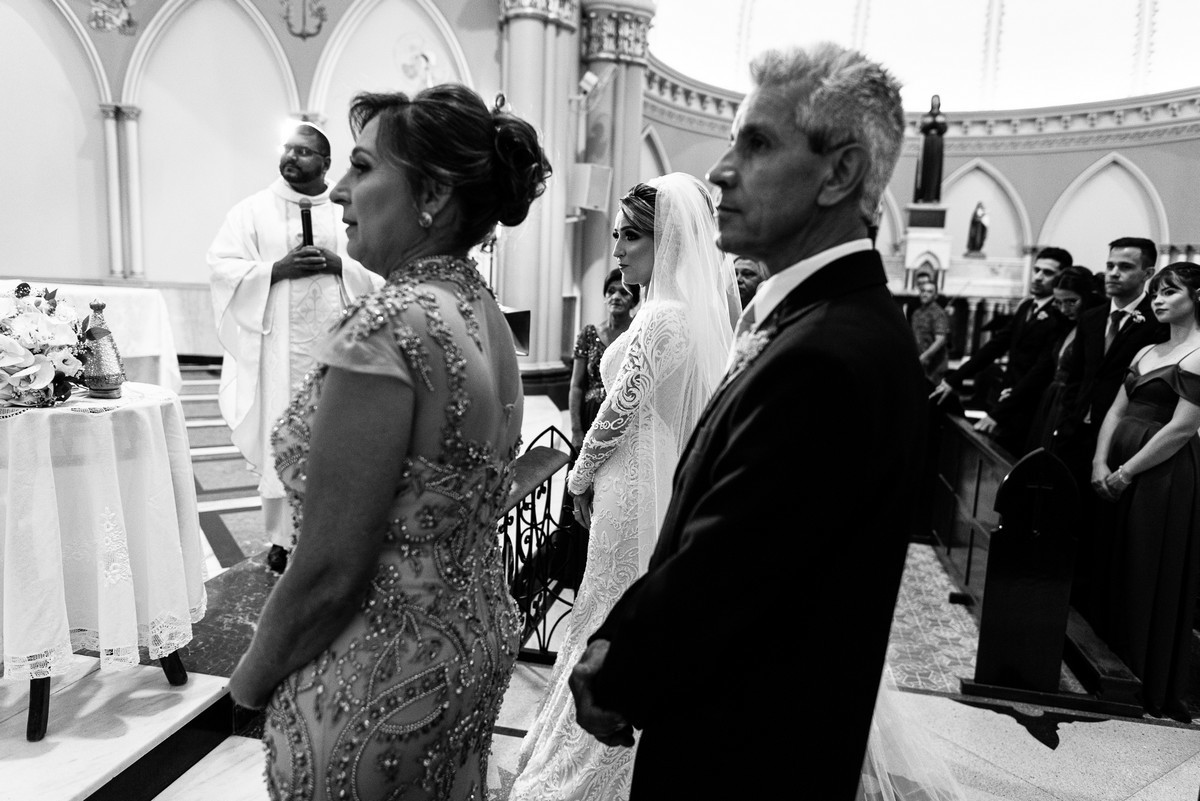 CASAMENTO, CRISTIANO E KERLY, PATOS DE MINAS, CASAMENTO EM PATOS, LIZANDRO JUNIOR, FOTOGRAFO DE CASAMENTO PATOS, LUA MATOS, BARBARA GUIMARÃES, NICE TEIXEIRA, CAPUCHINHOS