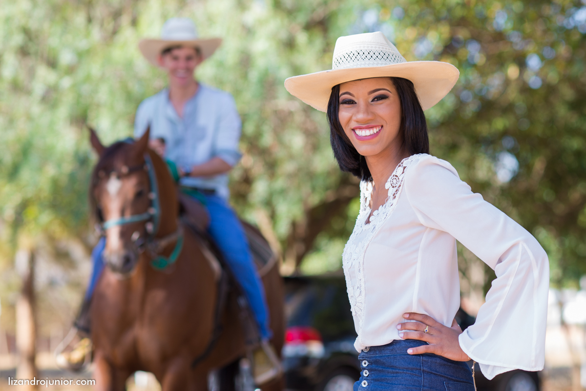 ensaio namorando romantico fazenda cavalo