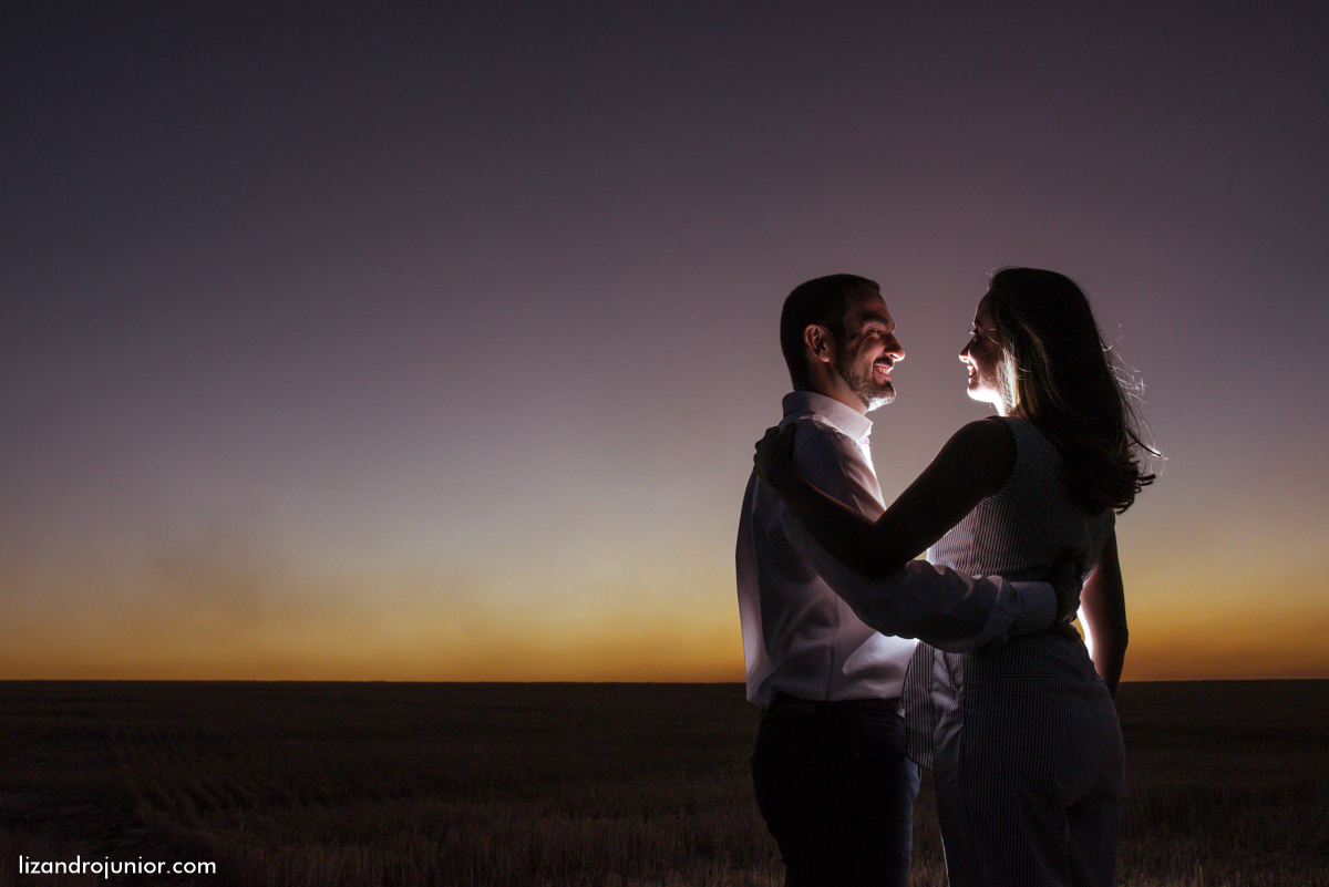 fotógrafo de casamento patos de minas, ensaio namorando por do sol, patos de minas, por do sol namorando, ensaio romântico patos de minas