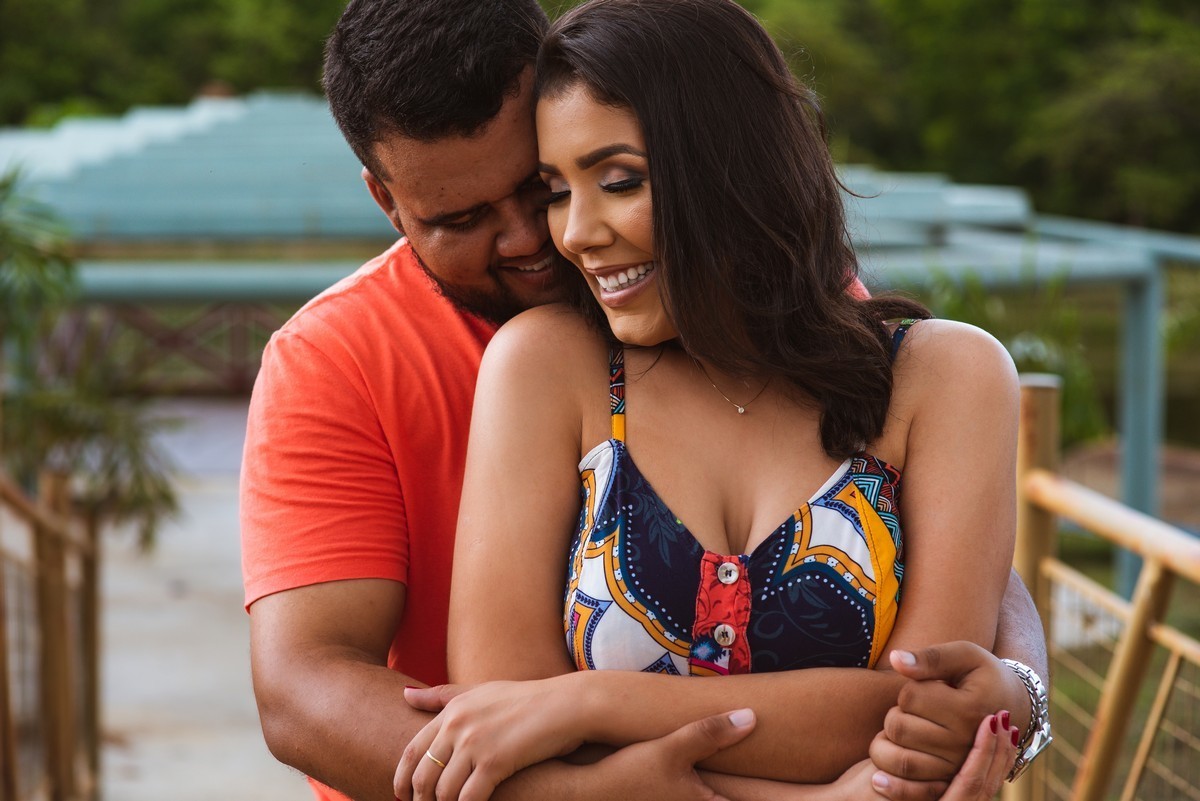 ENSAIO NAMORANDO, PAULA E HENRIQUE, PATOS DE MINAS, LAGOA FORMOSA, USINA, LIZANDRO JUNIOR, FOTOGRAFIA DE CASAMENTO