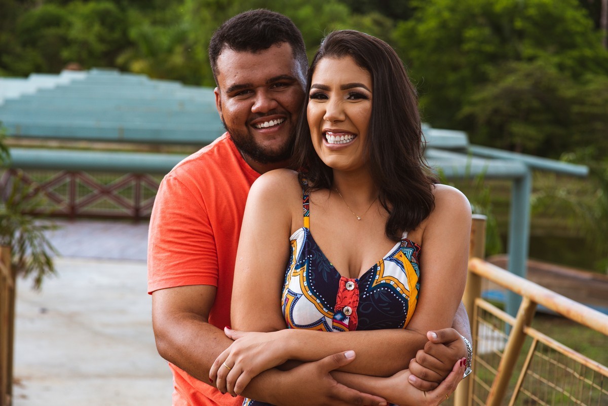 ENSAIO NAMORANDO, PAULA E HENRIQUE, PATOS DE MINAS, LAGOA FORMOSA, USINA, LIZANDRO JUNIOR, FOTOGRAFIA DE CASAMENTO