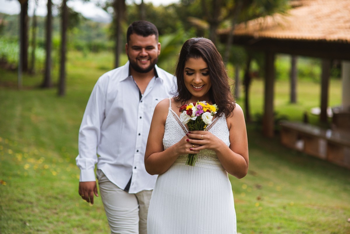 ENSAIO NAMORANDO, PAULA E HENRIQUE, PATOS DE MINAS, LAGOA FORMOSA, USINA, LIZANDRO JUNIOR, FOTOGRAFIA DE CASAMENTO