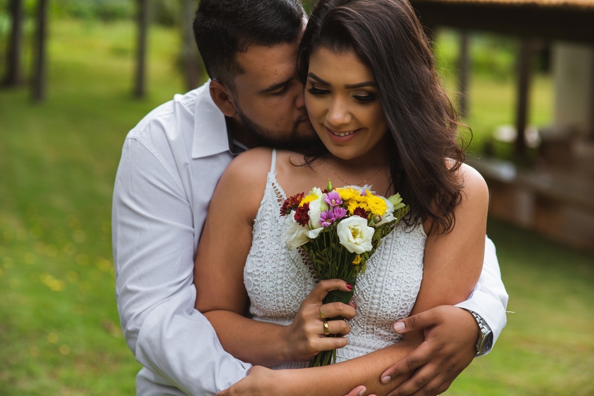 ENSAIO NAMORANDO, PAULA E HENRIQUE, PATOS DE MINAS, LAGOA FORMOSA, USINA, LIZANDRO JUNIOR, FOTOGRAFIA DE CASAMENTO