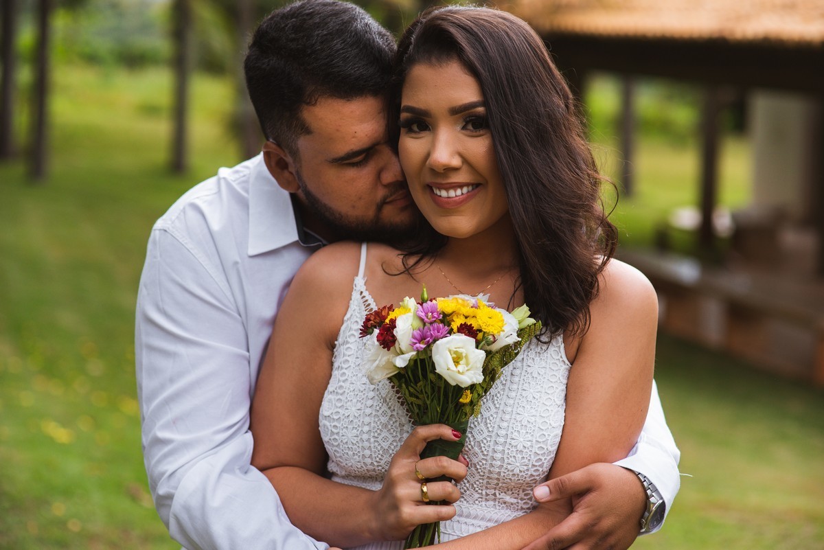 ENSAIO NAMORANDO, PAULA E HENRIQUE, PATOS DE MINAS, LAGOA FORMOSA, USINA, LIZANDRO JUNIOR, FOTOGRAFIA DE CASAMENTO