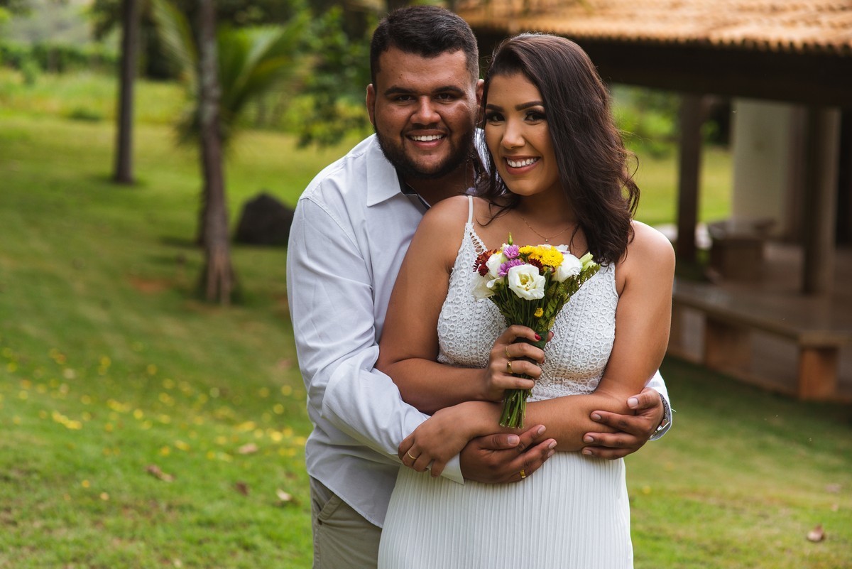 ENSAIO NAMORANDO, PAULA E HENRIQUE, PATOS DE MINAS, LAGOA FORMOSA, USINA, LIZANDRO JUNIOR, FOTOGRAFIA DE CASAMENTO