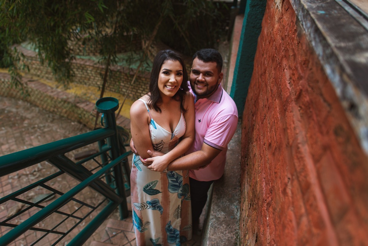 ENSAIO NAMORANDO, PAULA E HENRIQUE, PATOS DE MINAS, LAGOA FORMOSA, USINA, LIZANDRO JUNIOR, FOTOGRAFIA DE CASAMENTO