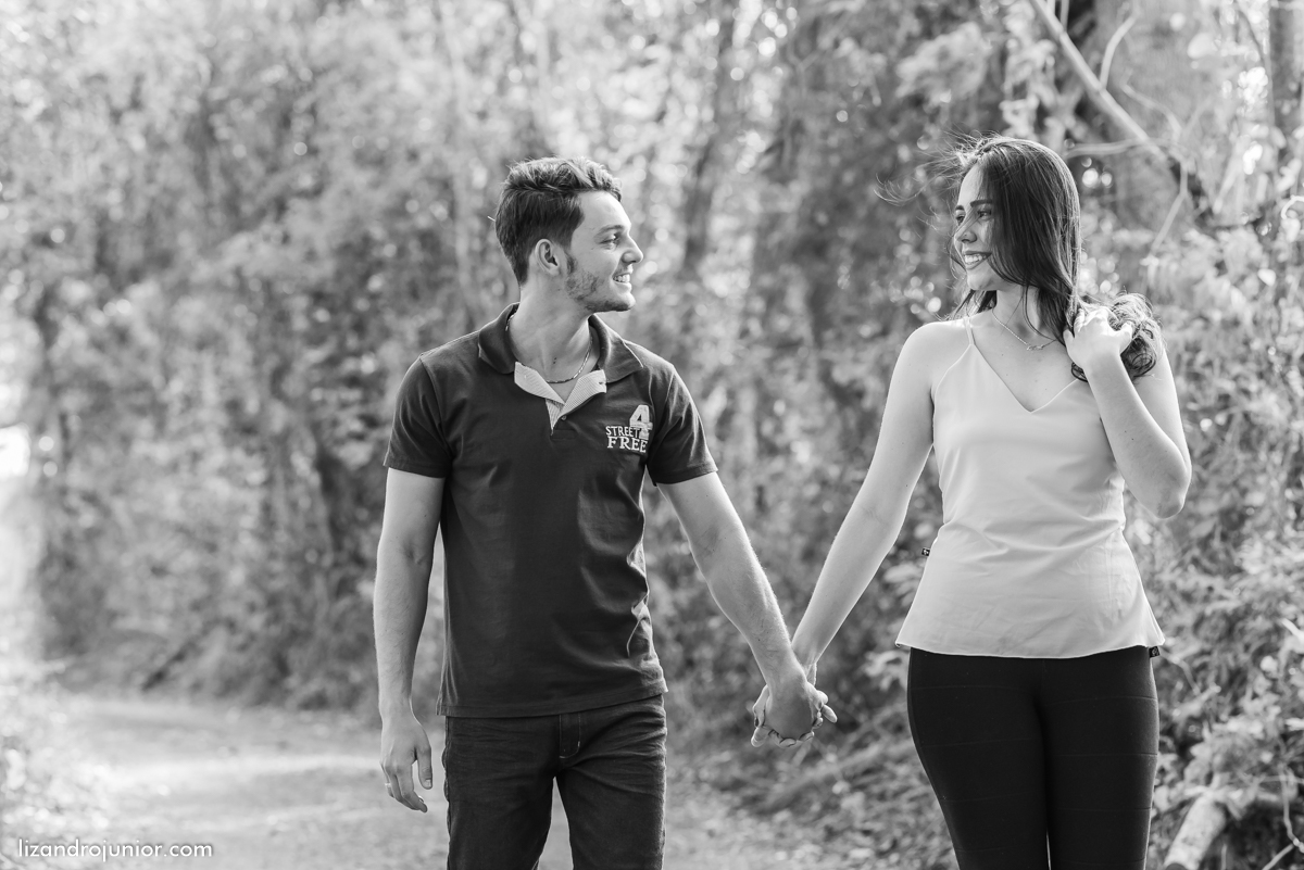 ensaio namorando ao ar livre, ensaio romantico, são gotardo mg fotografo em sao gotardo