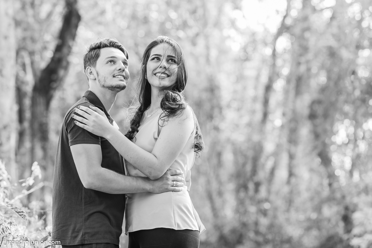 ensaio namorando ao ar livre, ensaio romantico, são gotardo mg fotografo em sao gotardo