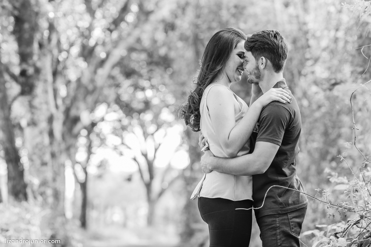 ensaio namorando ao ar livre, ensaio romantico, são gotardo mg fotografo em sao gotardo