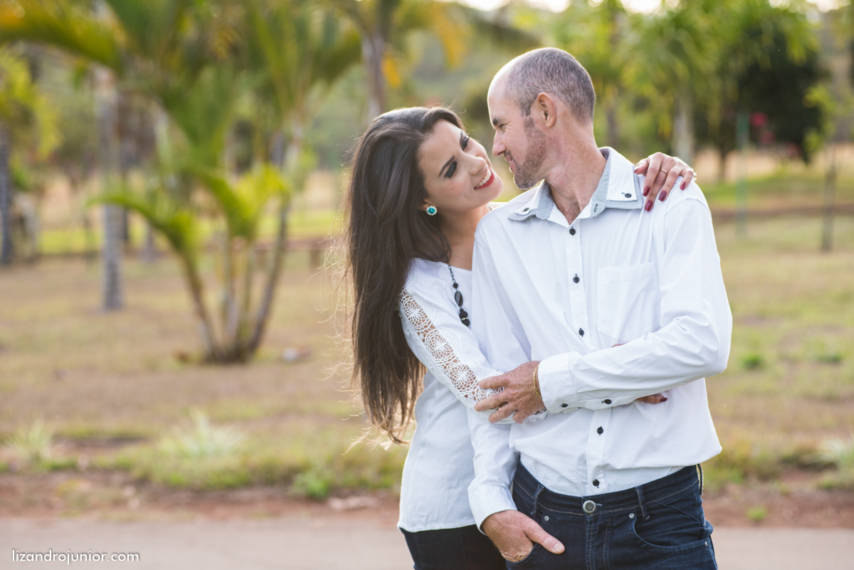 lizandro junior fotografo de casamento patos de minas ensaio namorando michely e roberto