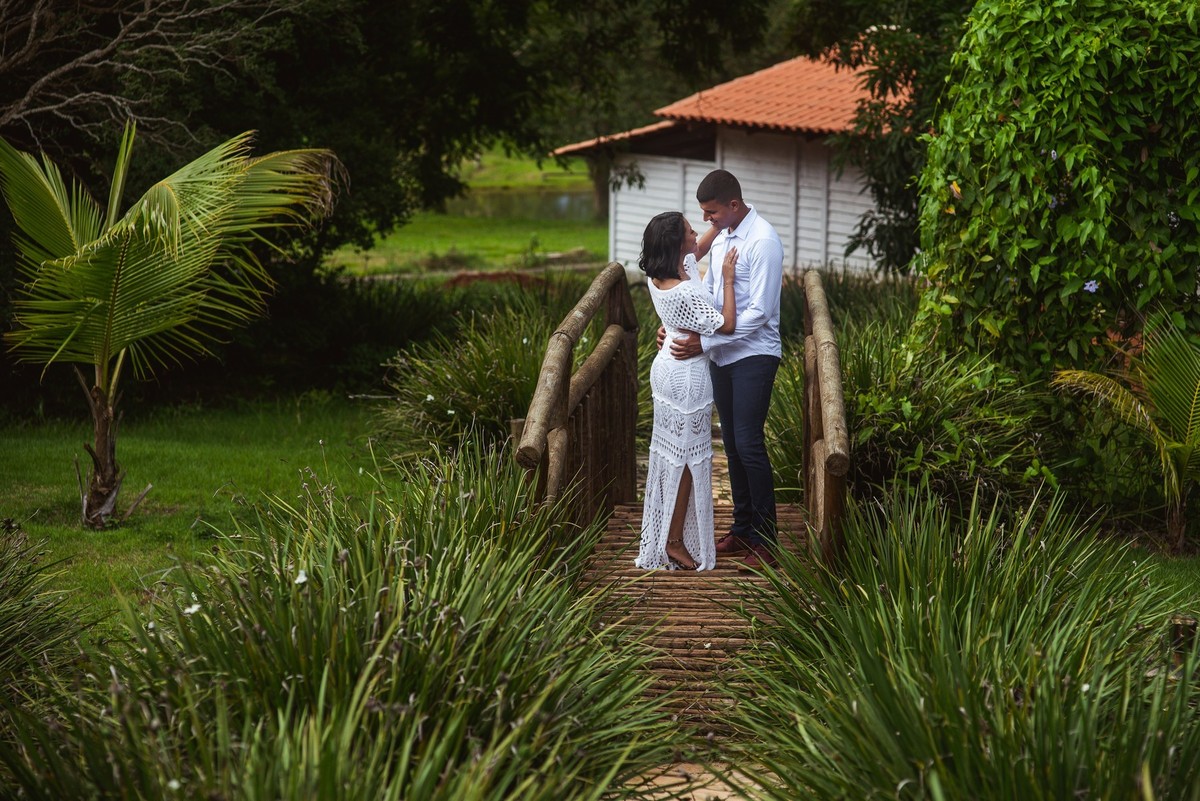 ensaio namorando ao ar livre, ensaio, ensaio namorando, ensaio casal, pre casamento, pre wedding, ensaio serra do salitre, lizandro junior, fotografo de casamento