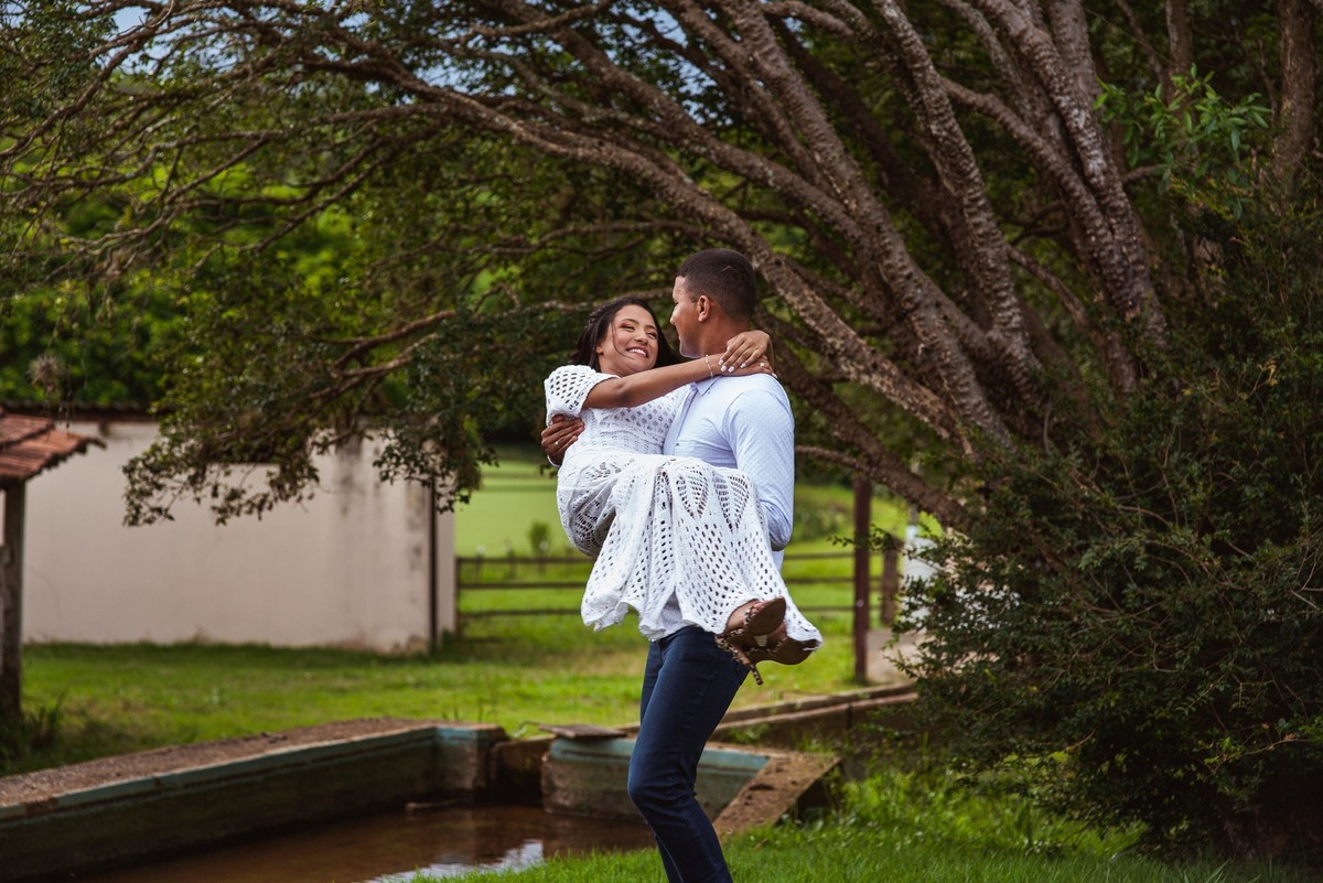 ensaio namorando ao ar livre, ensaio, ensaio namorando, ensaio casal, pre casamento, pre wedding, ensaio serra do salitre, lizandro junior, fotografo de casamento