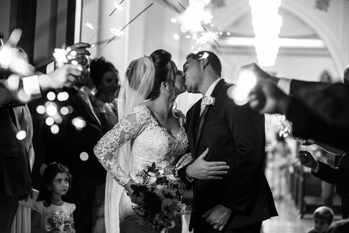 adereços de noiva, casamento carmo do paranaíba, lizandro junior, salão nila boaventura, nathália e emerson, enlace maison carmo