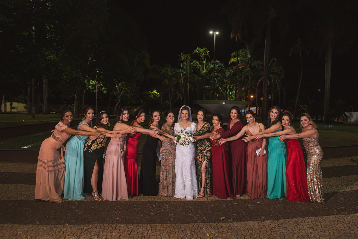 adereços de noiva, casamento carmo do paranaíba, lizandro junior, salão nila boaventura, nathália e emerson, enlace maison carmo
