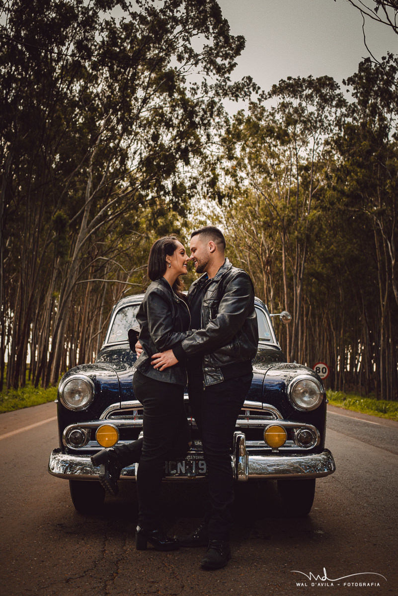 ensaio namorando carro antigo eucaliptos carmo do paranaiba
