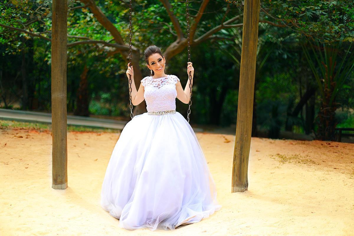 Um pouco de distração para a noiva relaxar