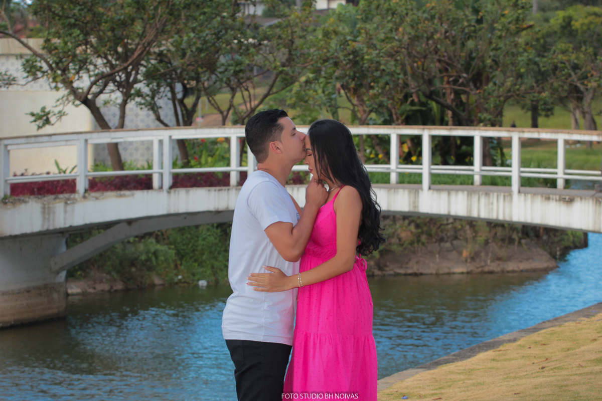 Ensaio de pré wedding de Larissa e Flávio na Casa do Baile