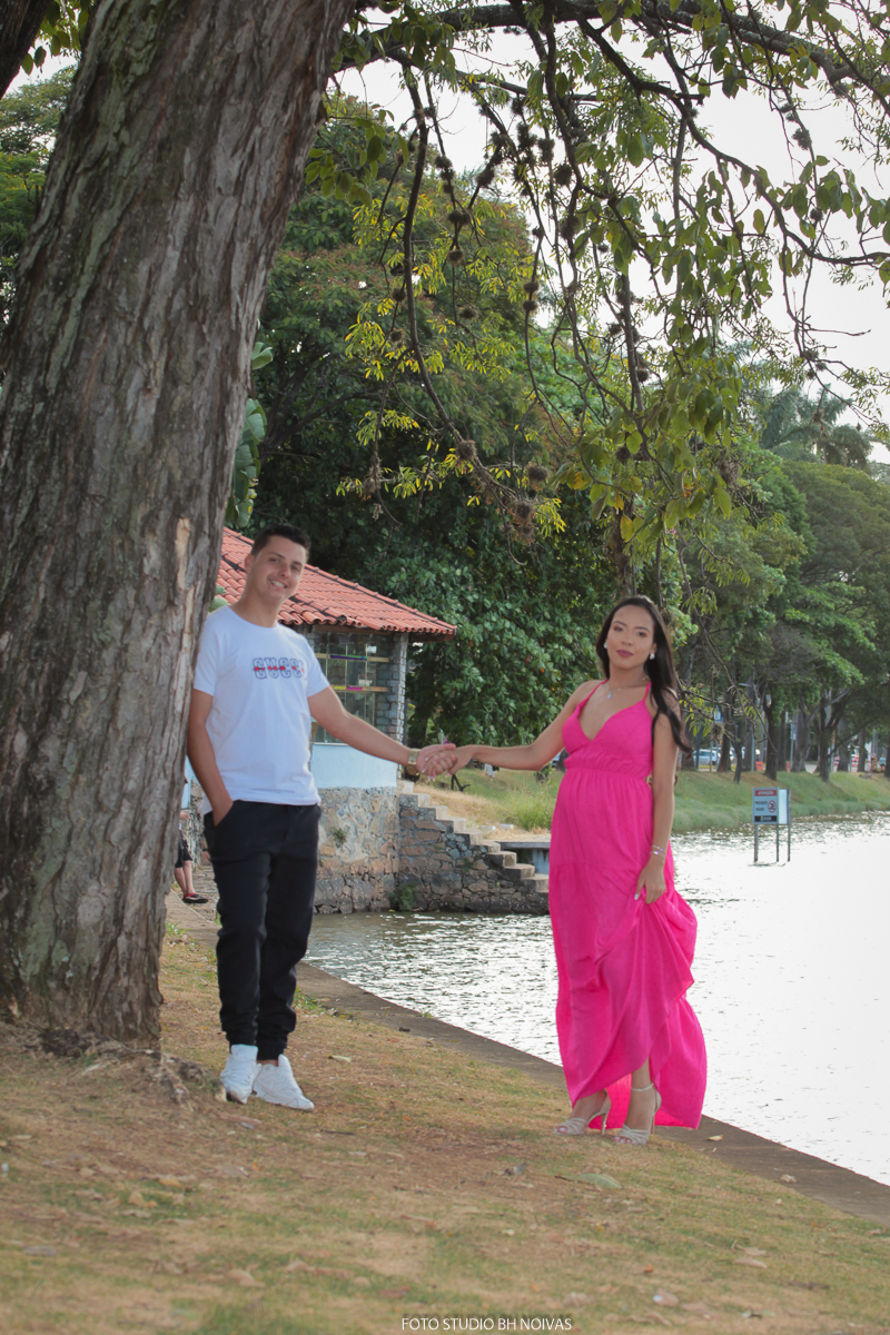 Ensaio de pré wedding de Larissa e Flávio na Casa do Baile