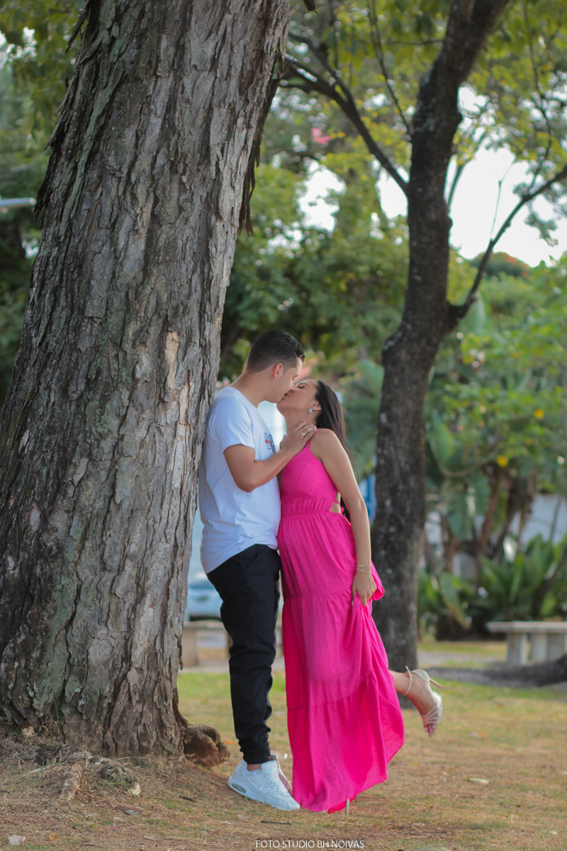 Ensaio de pré wedding de Larissa e Flávio na Casa do Baile