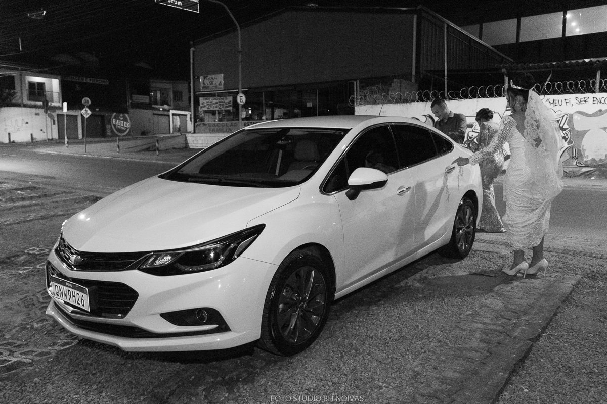 carro e a noiva