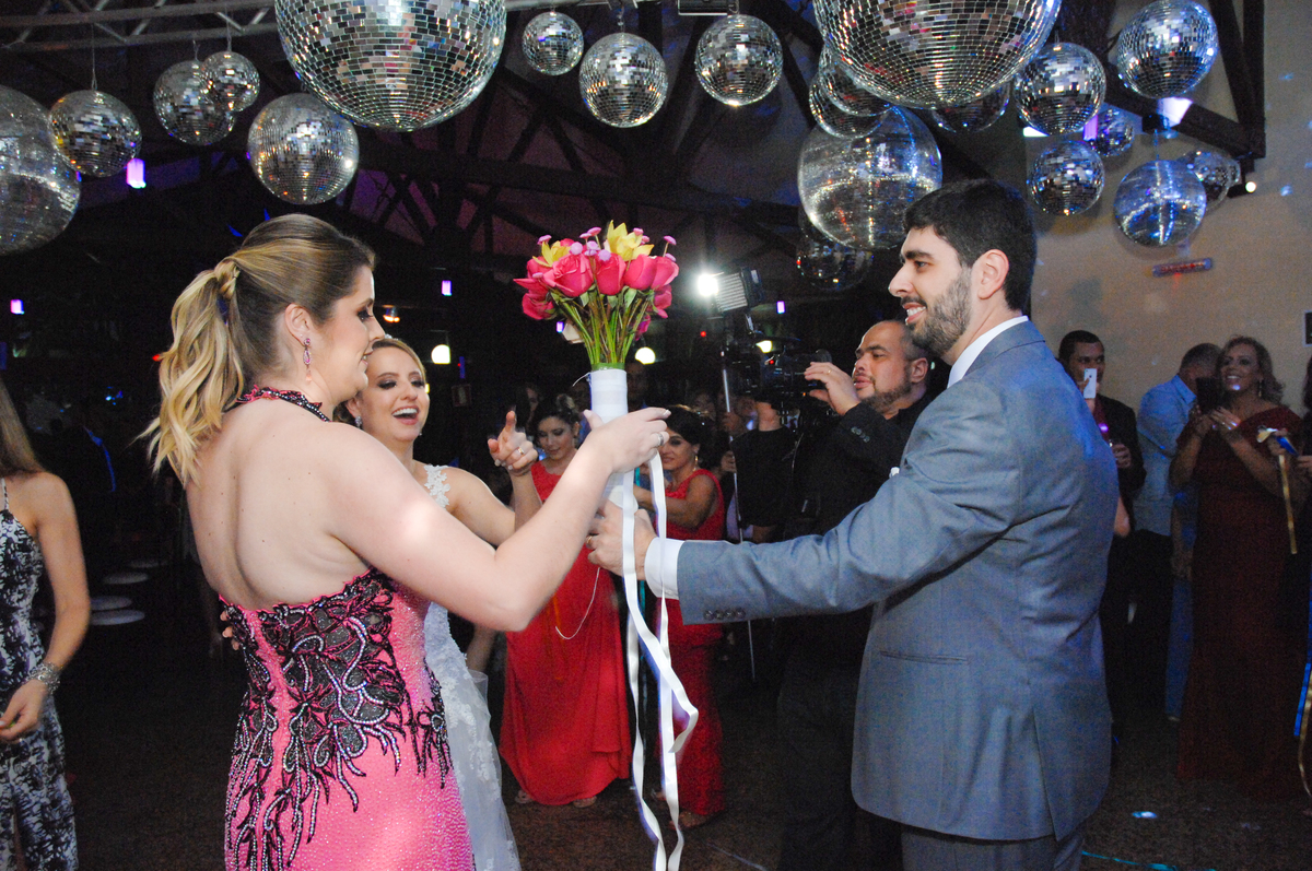 FOTO DE CASAMENTO EM BH-FOTO STUDIO BH NOIVAS