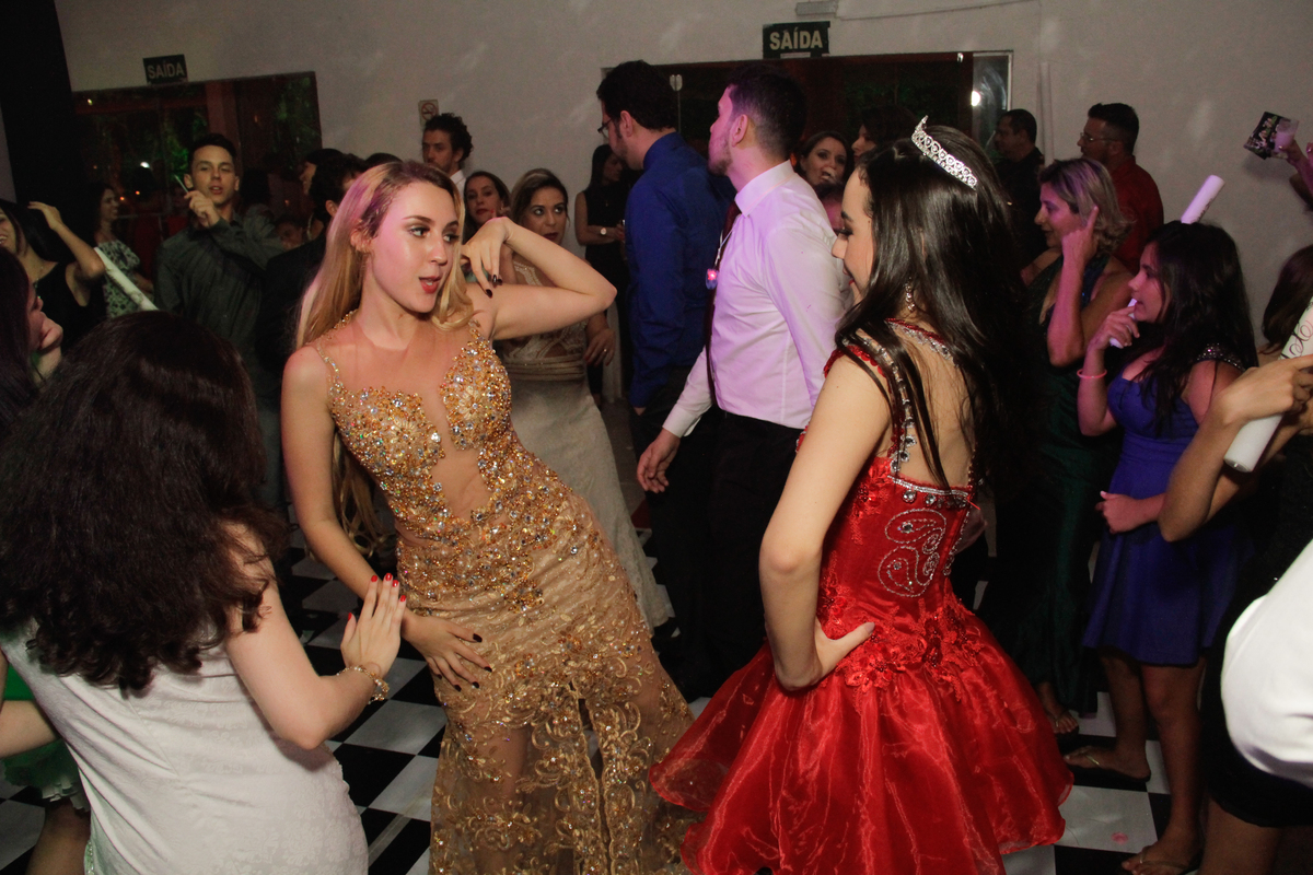 BOOK DE 15 ANOS-FOTO STUDIO BH NOIVAS