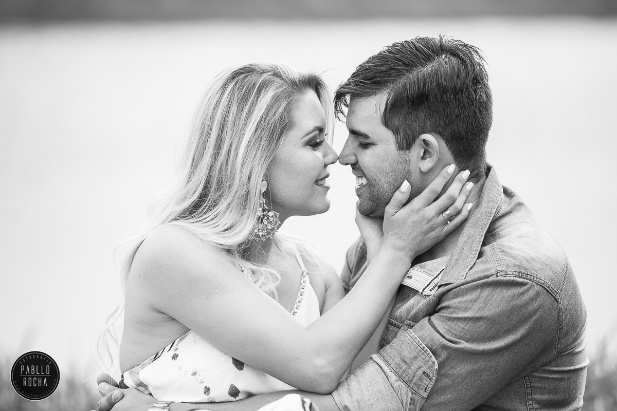 namorados se beijando