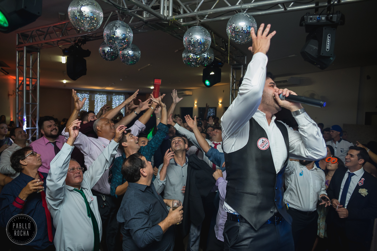 noivo jogando whisck